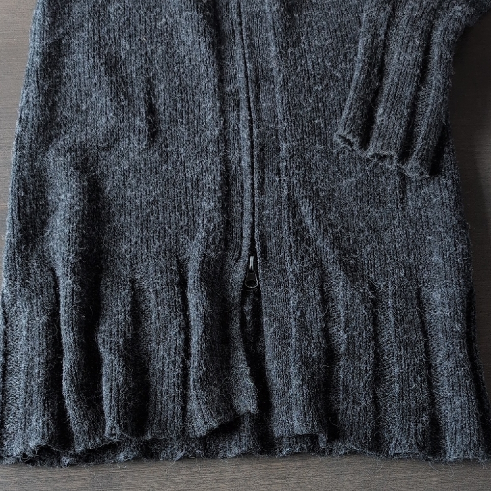 Dynamite Sweater - Picture 8 of 12